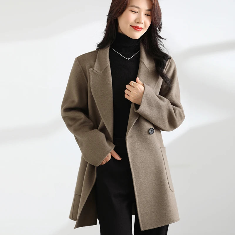 Women's Utility Coat – Modern Look
