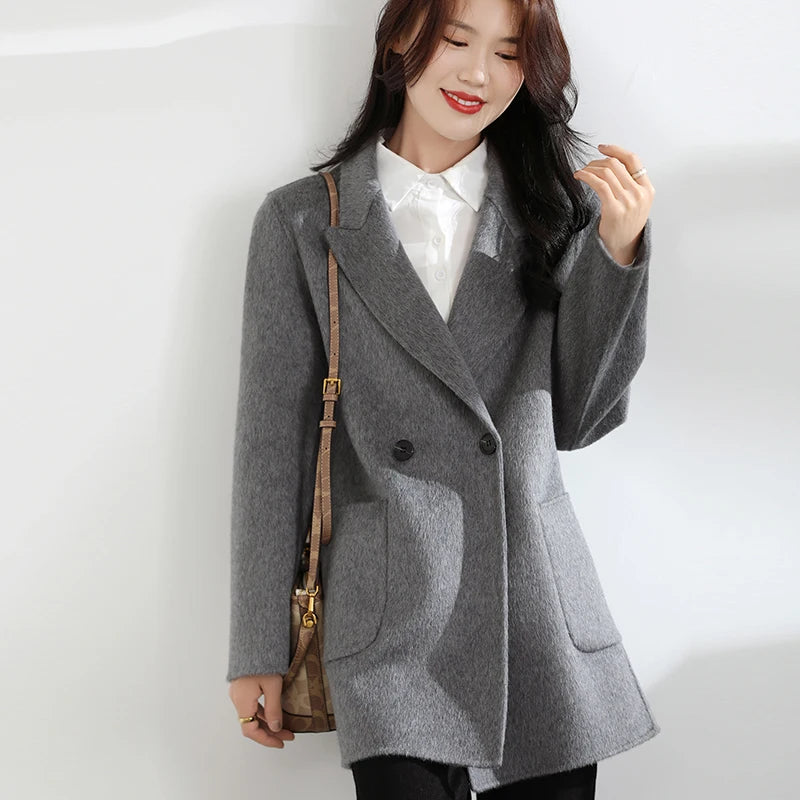 Women's Utility Coat – Modern Look