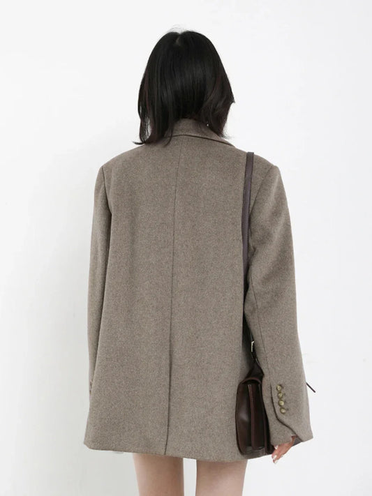 Elegant Women’s Coat – Modern Refined