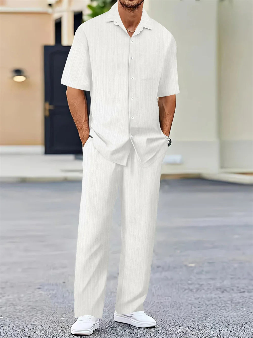 Urban Classic – Shirt & Trousers in Timeless Style