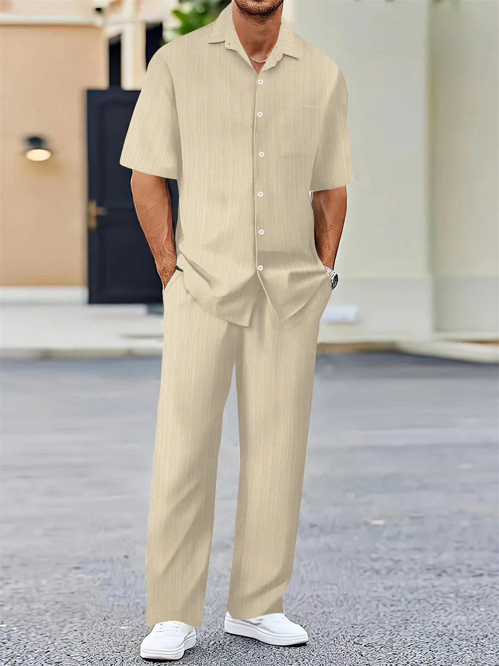 Urban Classic – Shirt & Trousers in Timeless Style