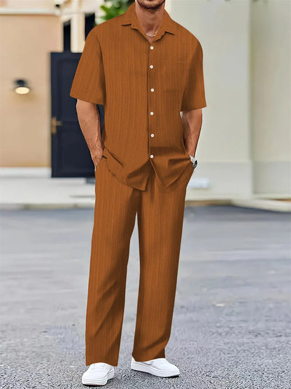 Urban Classic – Shirt & Trousers in Timeless Style