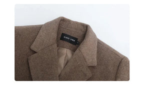 Elegant Women’s Coat – Modern Refined