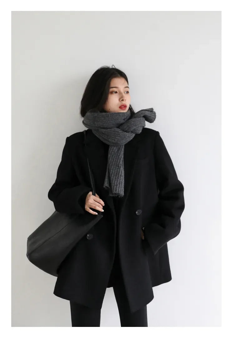 Elegant Women’s Coat – Modern Refined